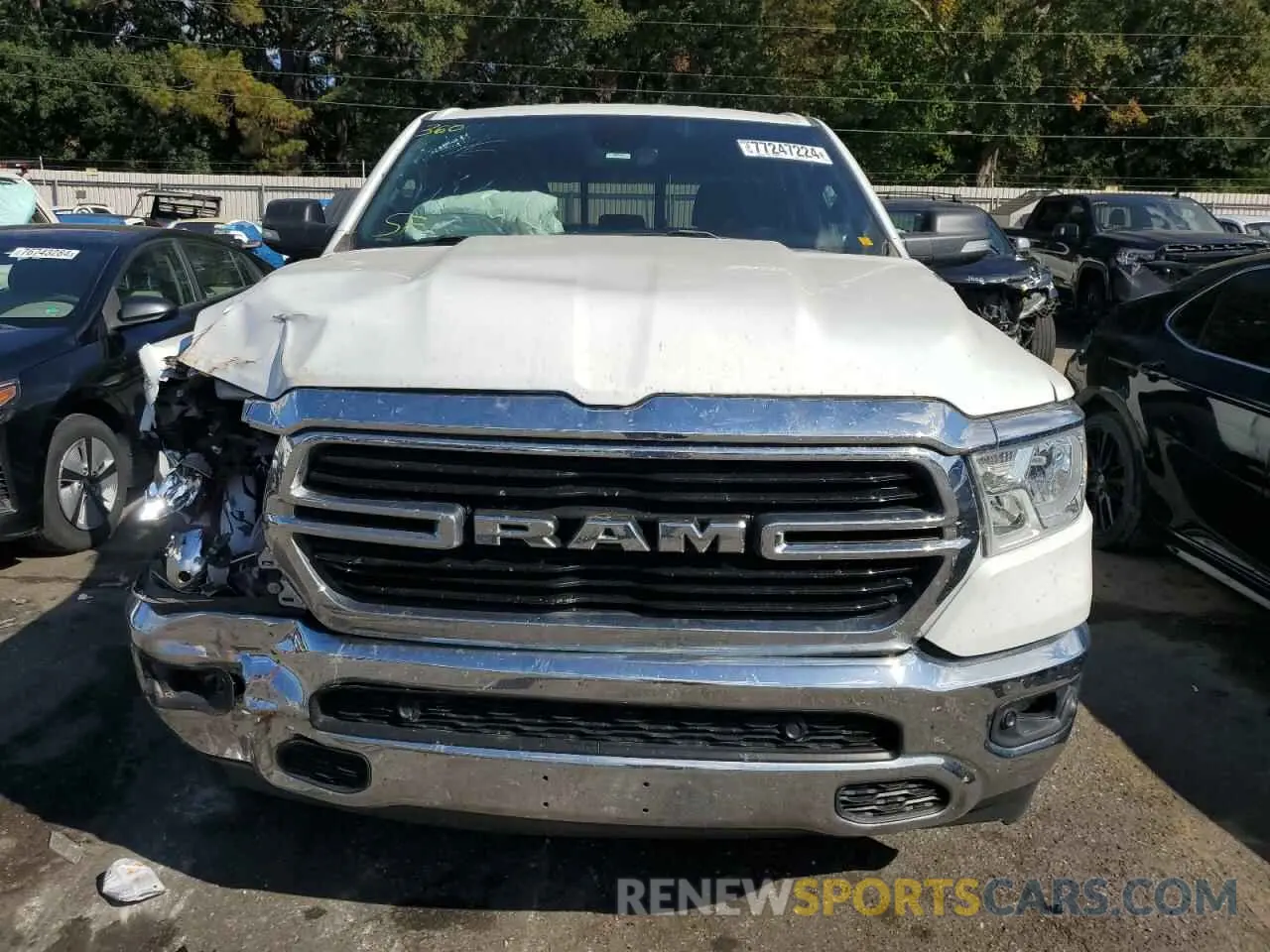 5 Photograph of a damaged car 1C6SRFFT1KN856276 RAM 1500 2019