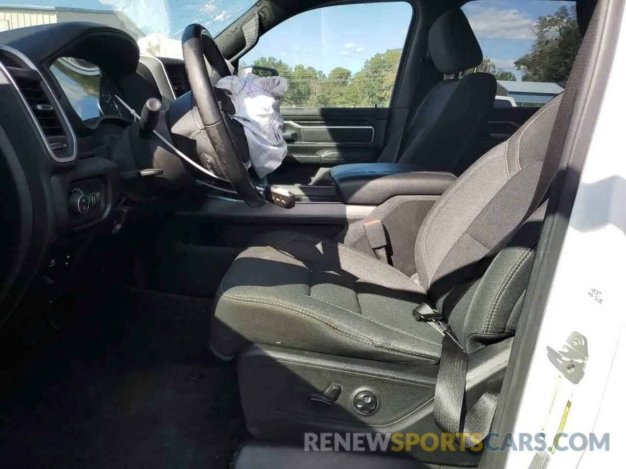 7 Photograph of a damaged car 1C6SRFFT1KN856276 RAM 1500 2019