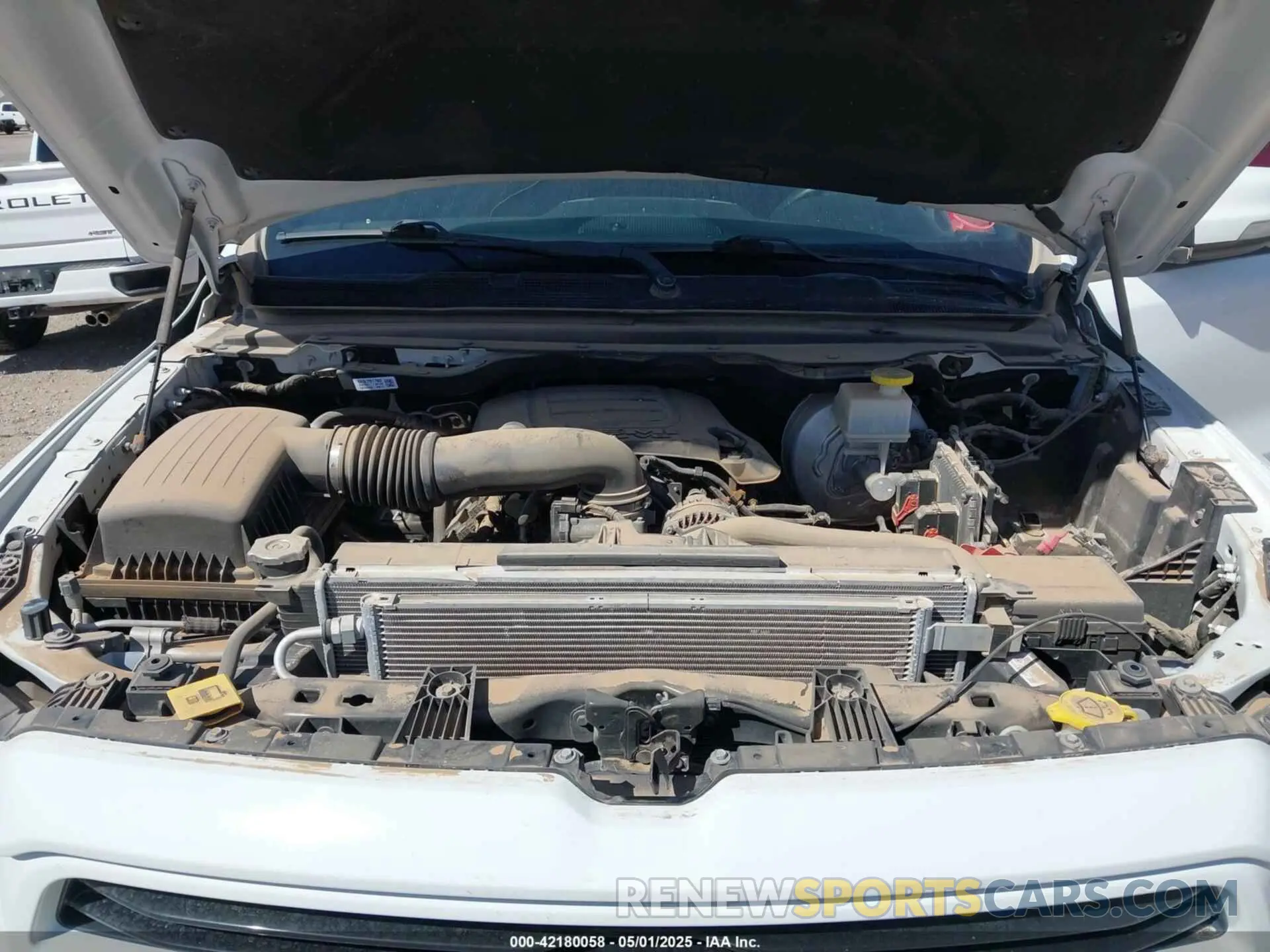 10 Photograph of a damaged car 1C6SRFFT1KN878567 RAM 1500 2019