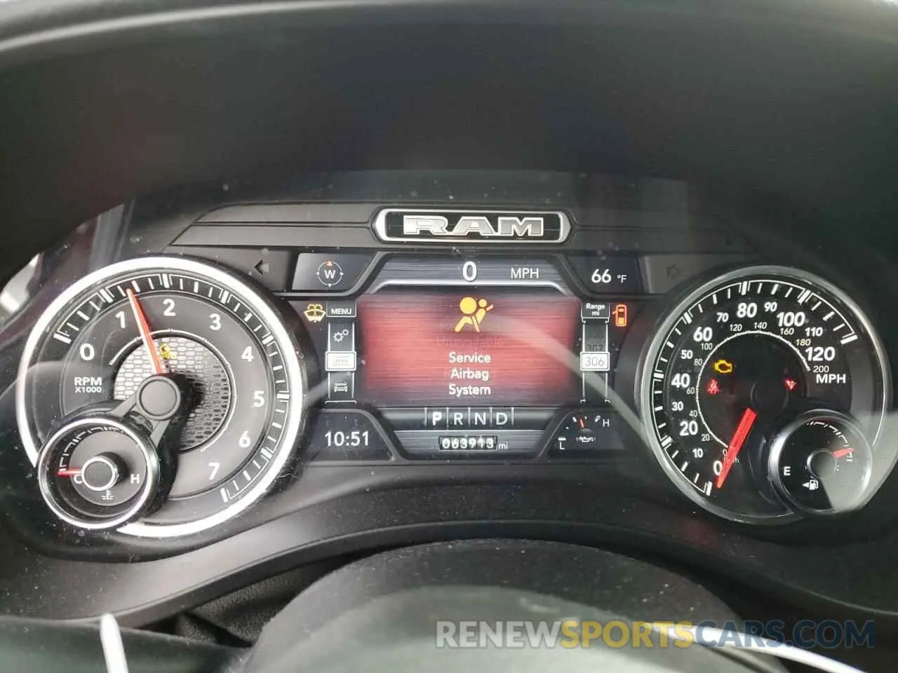 9 Photograph of a damaged car 1C6SRFFT2KN626164 RAM 1500 2019