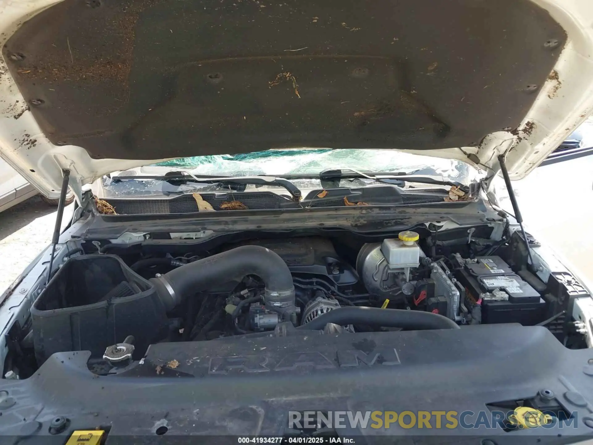 10 Photograph of a damaged car 1C6SRFFT2KN667846 RAM 1500 2019