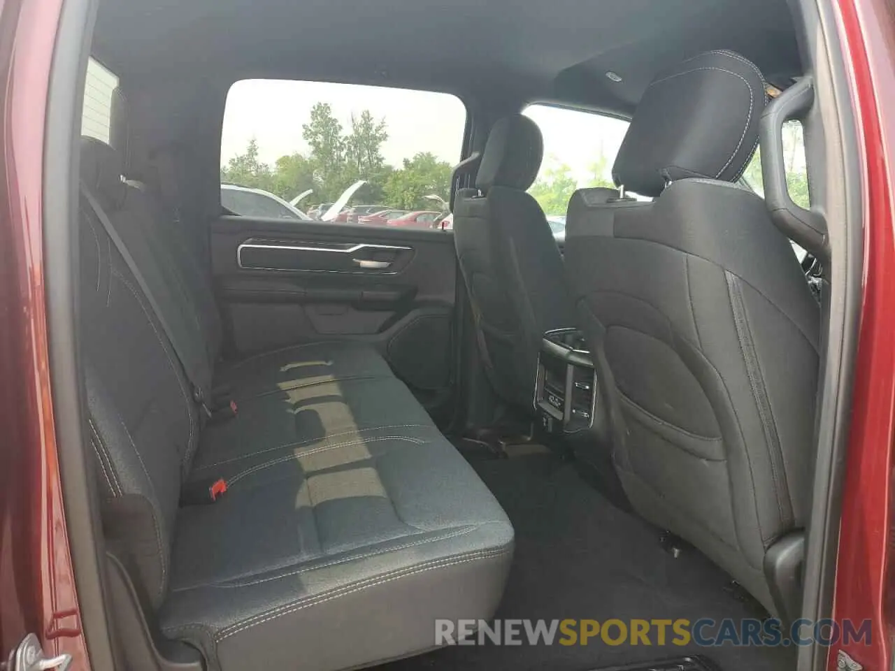 11 Photograph of a damaged car 1C6SRFFT2KN677017 RAM 1500 2019