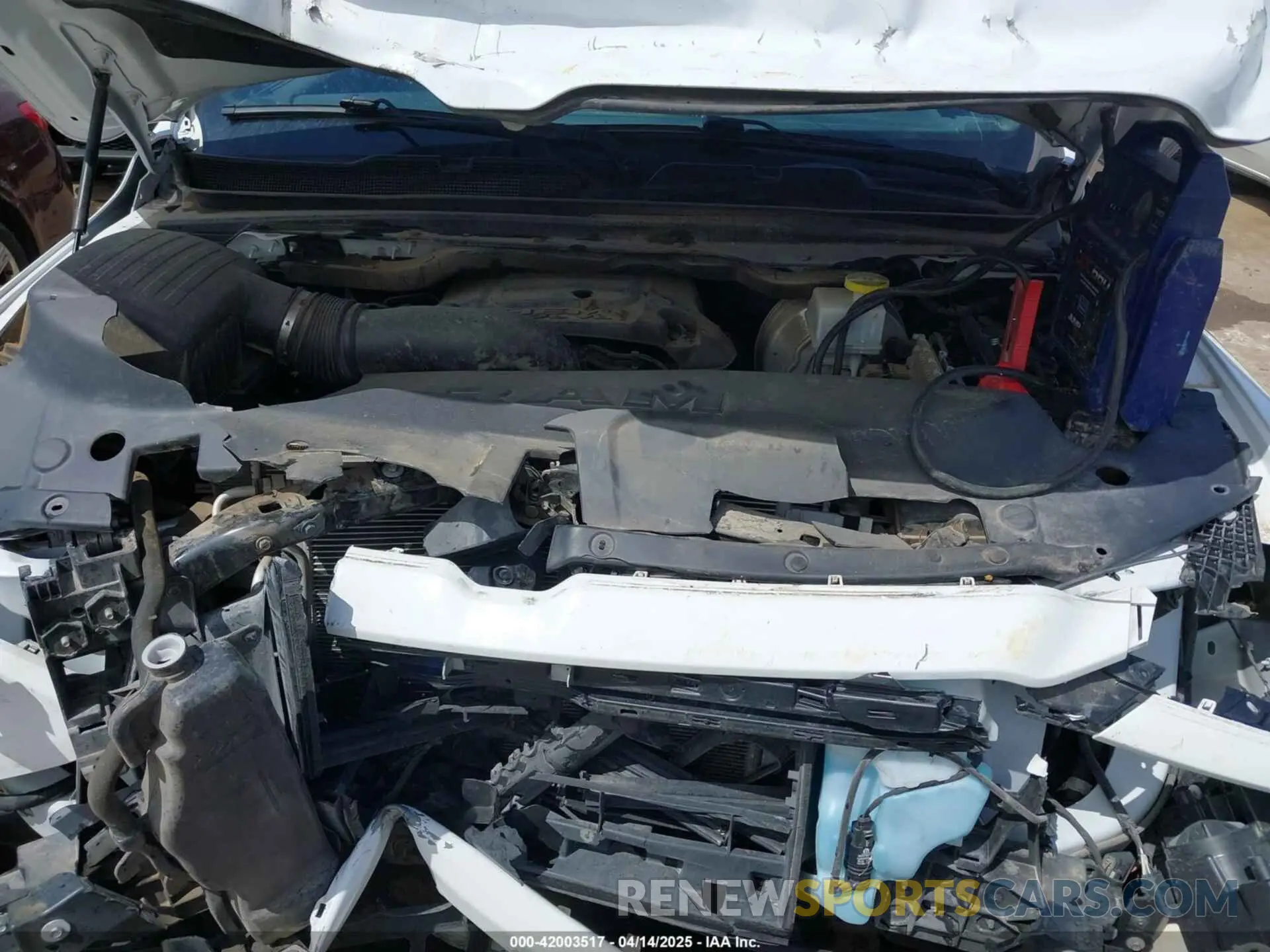 10 Photograph of a damaged car 1C6SRFFT2KN712008 RAM 1500 2019