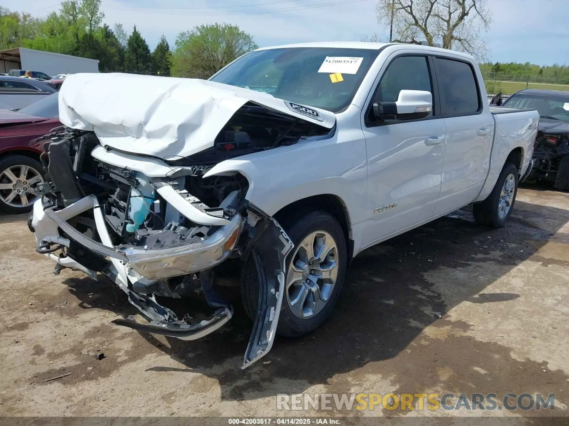 2 Photograph of a damaged car 1C6SRFFT2KN712008 RAM 1500 2019