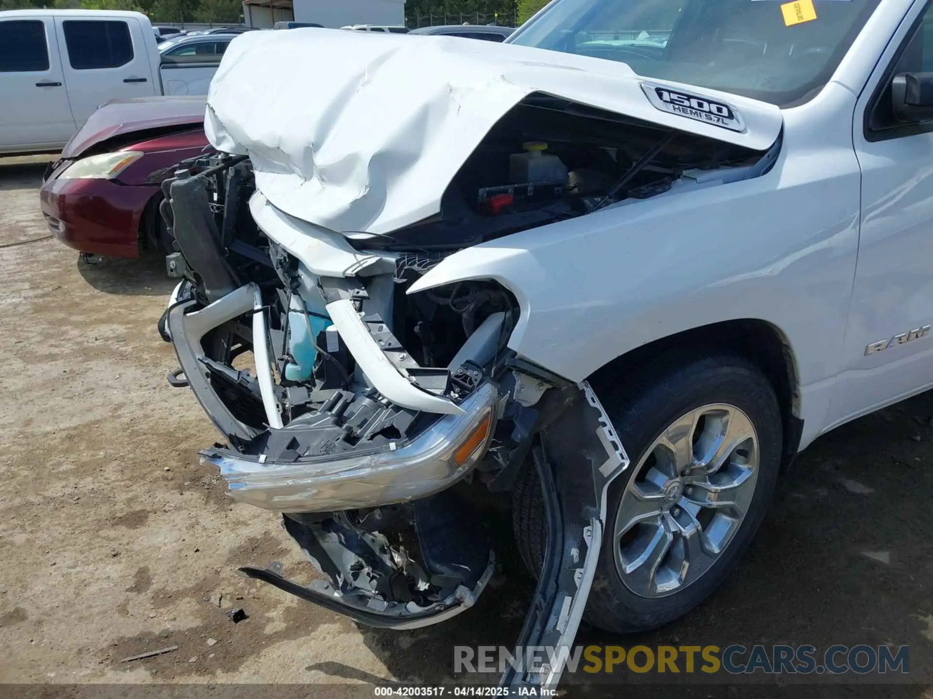 6 Photograph of a damaged car 1C6SRFFT2KN712008 RAM 1500 2019