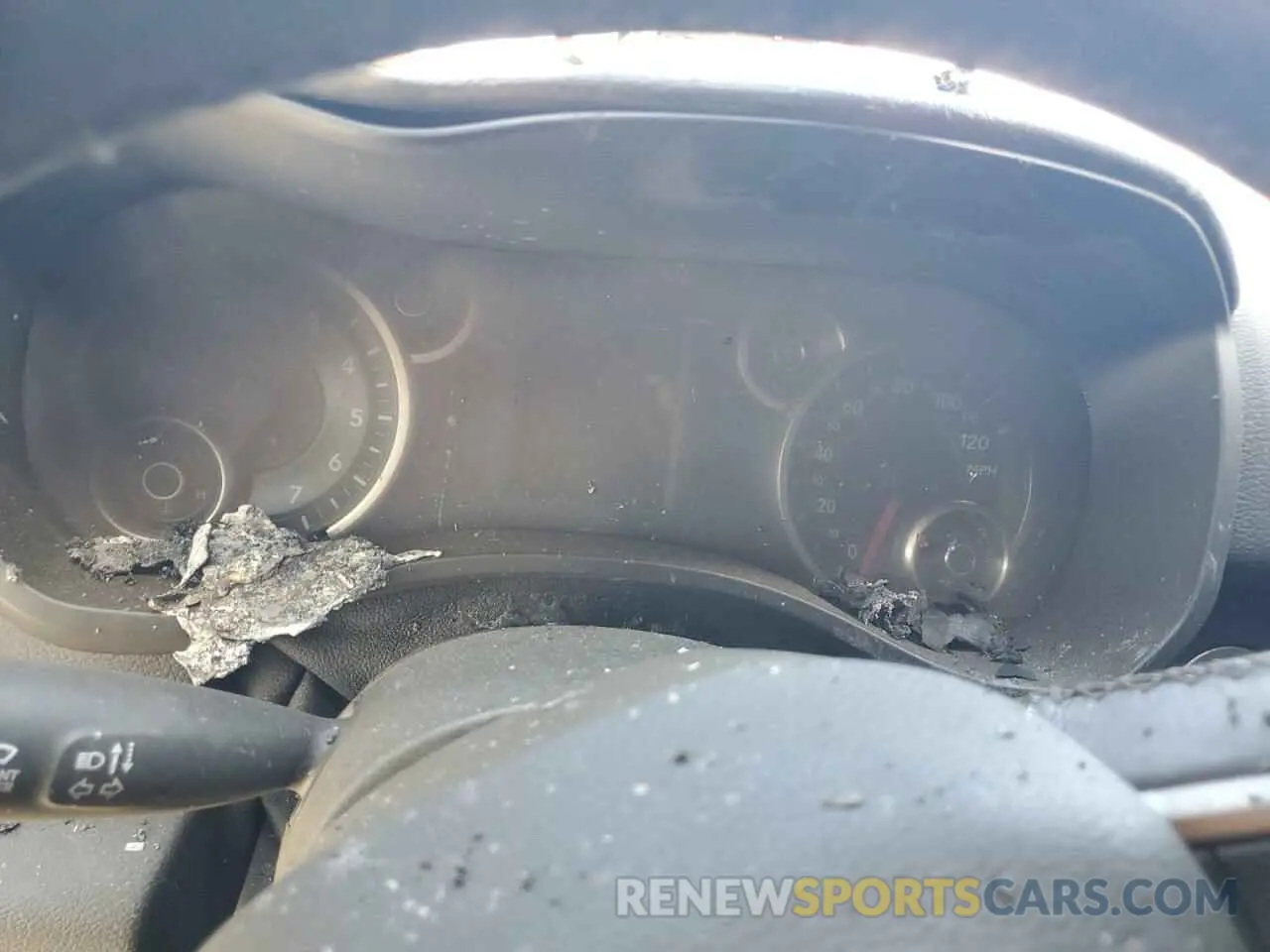 9 Photograph of a damaged car 1C6SRFFT2KN742416 RAM 1500 2019