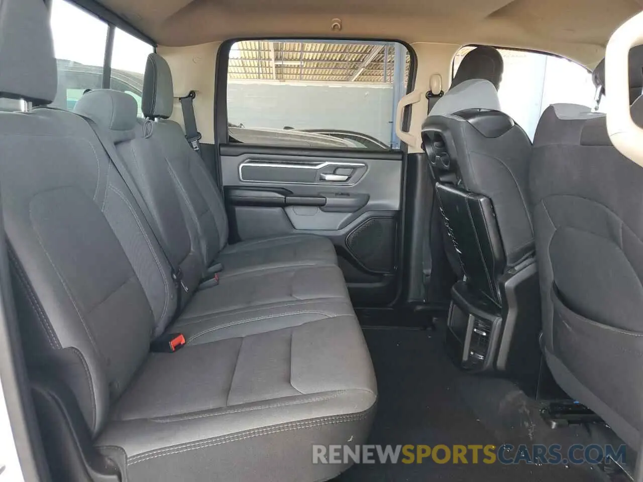 10 Photograph of a damaged car 1C6SRFFT2KN780244 RAM 1500 2019