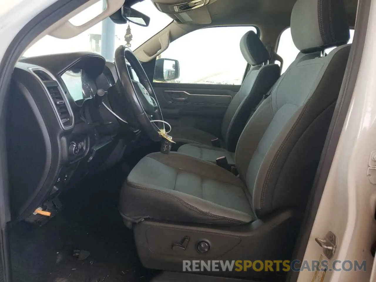7 Photograph of a damaged car 1C6SRFFT2KN780244 RAM 1500 2019
