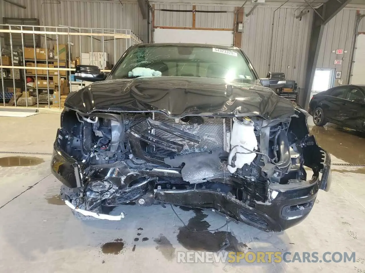 5 Photograph of a damaged car 1C6SRFFT2KN815574 RAM 1500 2019