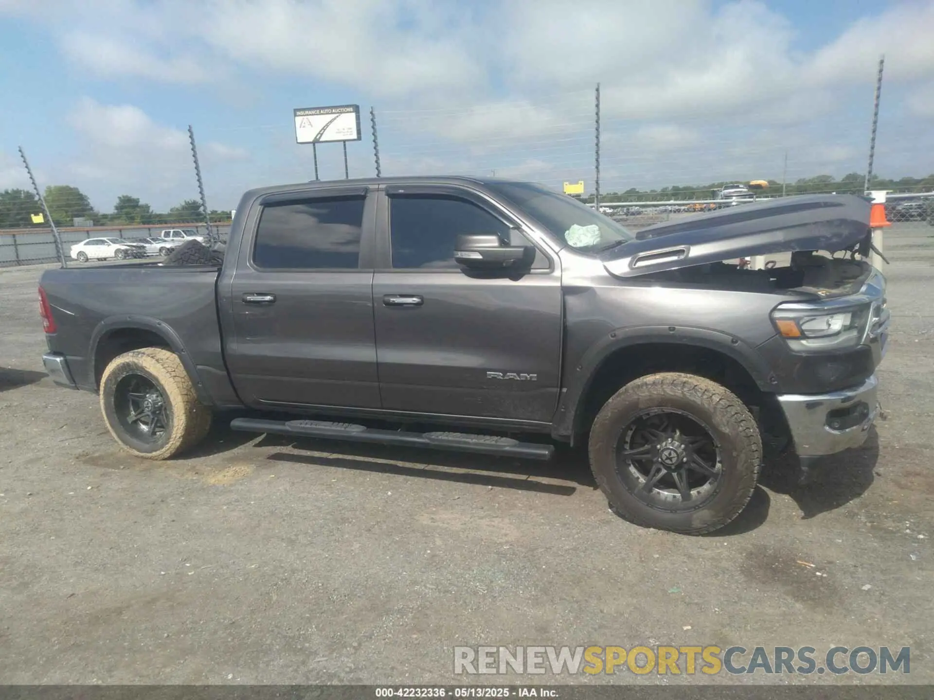 12 Photograph of a damaged car 1C6SRFFT3KN536179 RAM 1500 2019