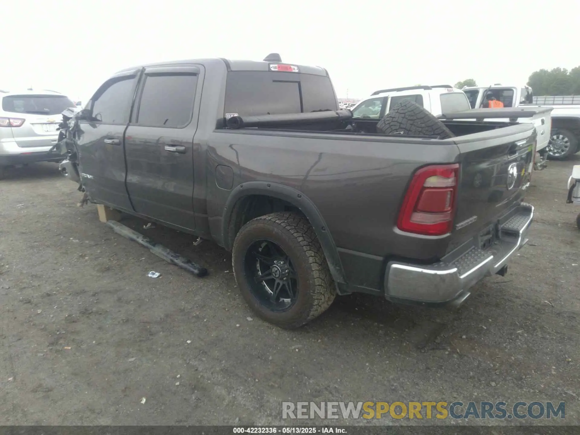 3 Photograph of a damaged car 1C6SRFFT3KN536179 RAM 1500 2019