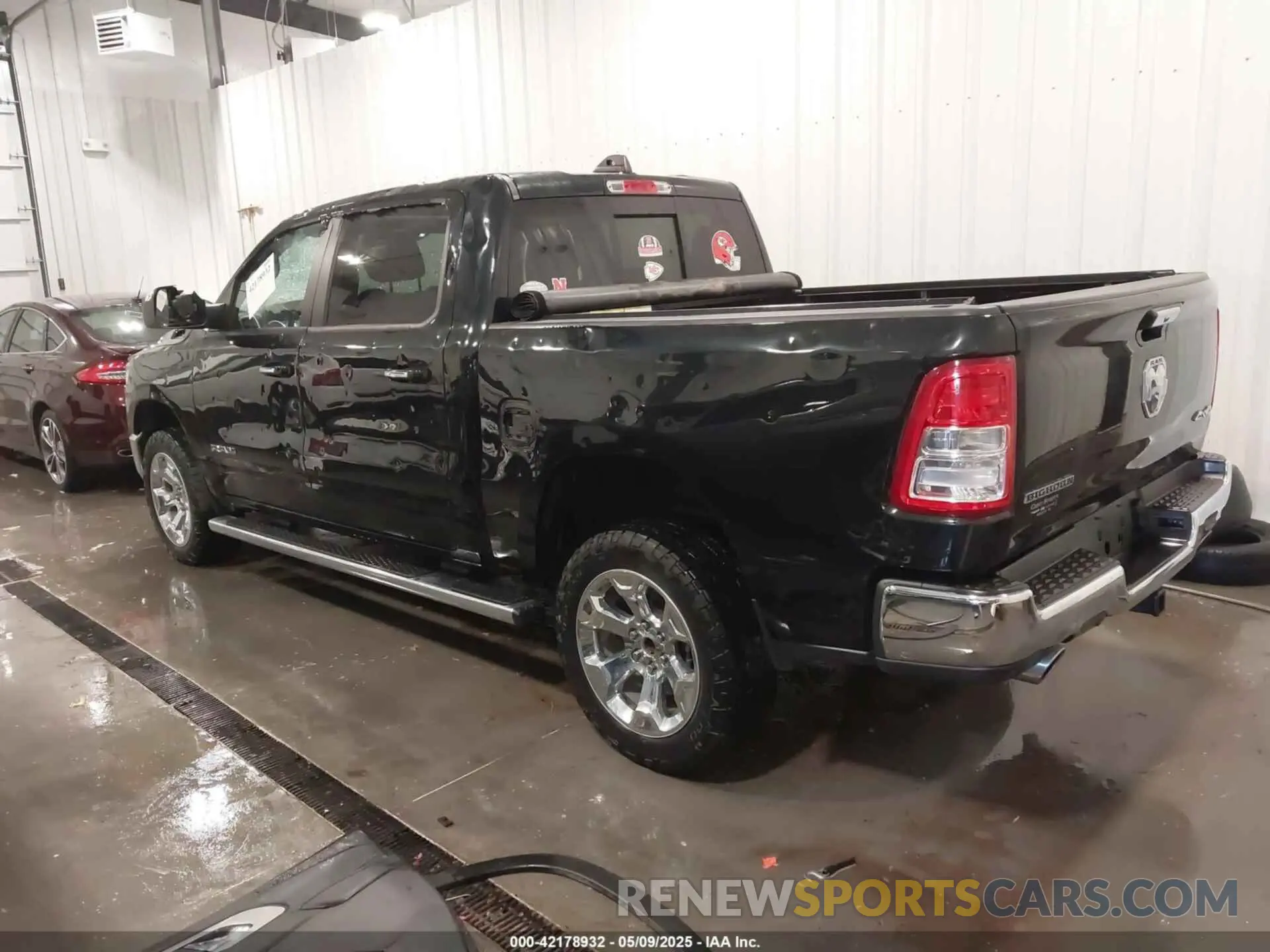3 Photograph of a damaged car 1C6SRFFT3KN625461 RAM 1500 2019