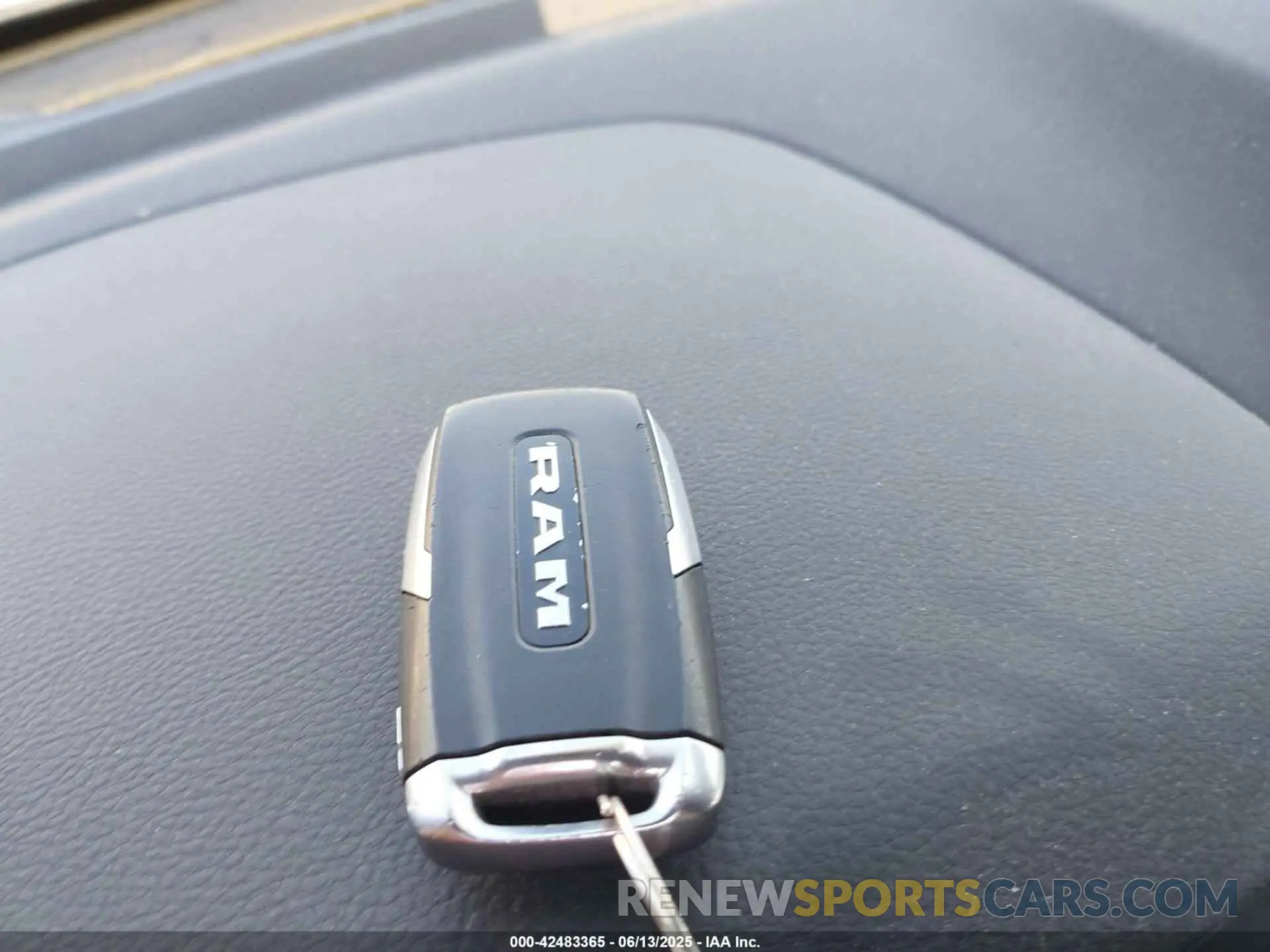 11 Photograph of a damaged car 1C6SRFFT3KN637805 RAM 1500 2019