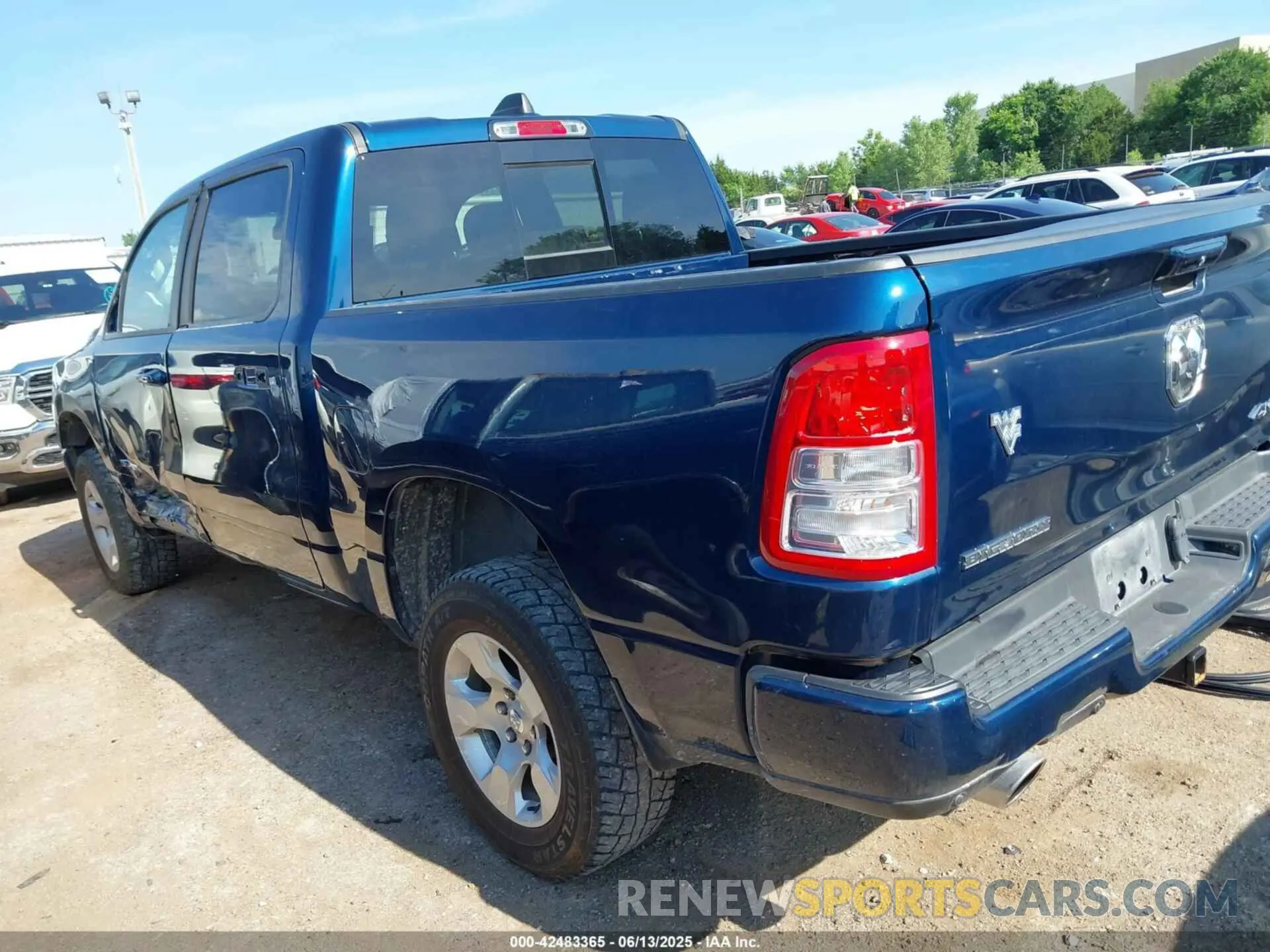 15 Photograph of a damaged car 1C6SRFFT3KN637805 RAM 1500 2019