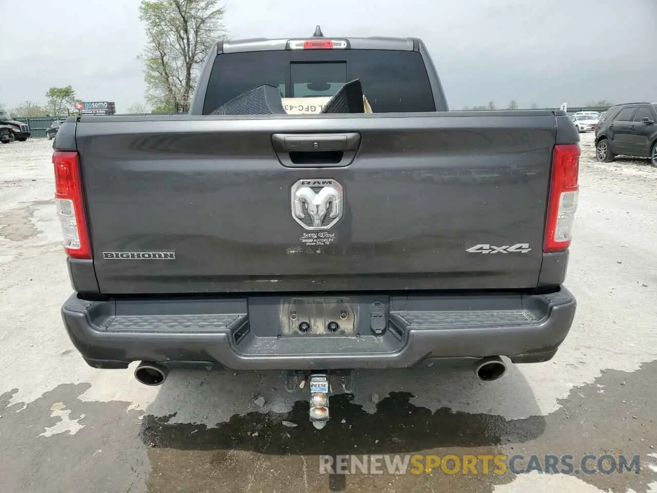 6 Photograph of a damaged car 1C6SRFFT3KN753862 RAM 1500 2019