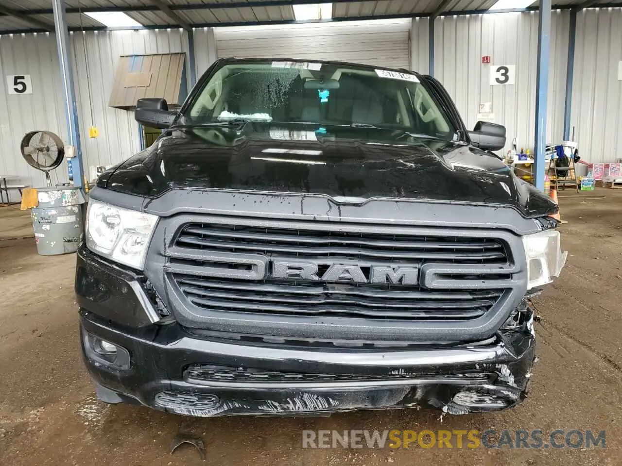 5 Photograph of a damaged car 1C6SRFFT3KN780768 RAM 1500 2019
