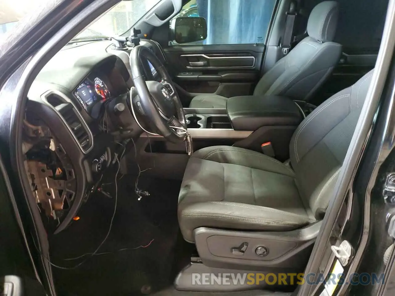 7 Photograph of a damaged car 1C6SRFFT3KN783850 RAM 1500 2019