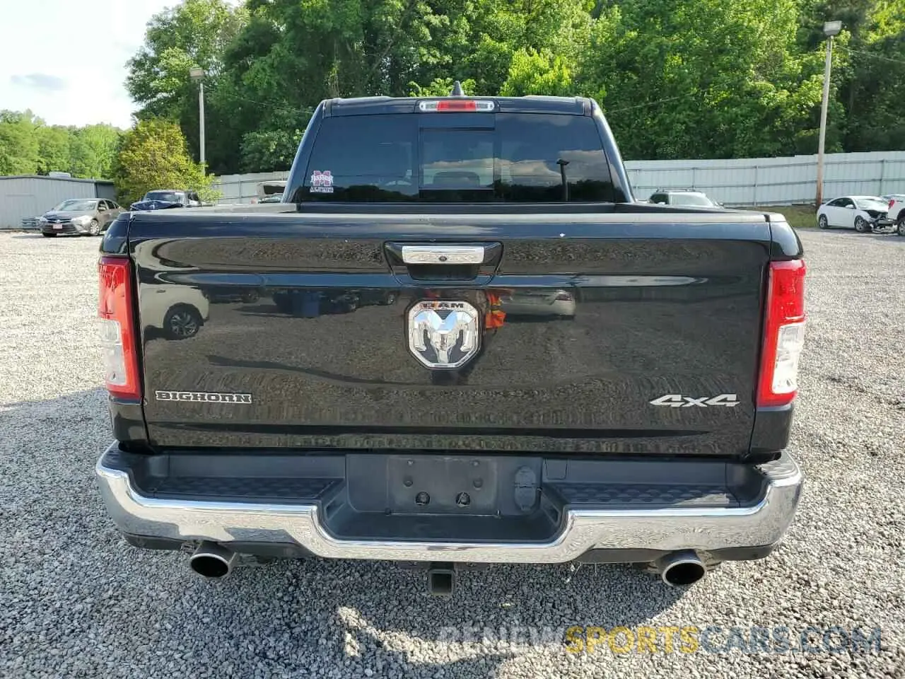 6 Photograph of a damaged car 1C6SRFFT3KN852679 RAM 1500 2019