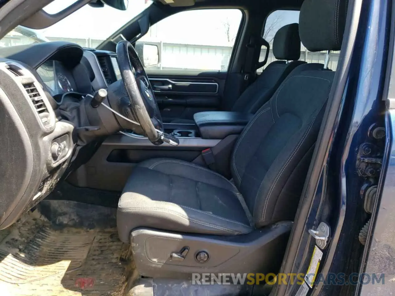 7 Photograph of a damaged car 1C6SRFFT3KN895368 RAM 1500 2019