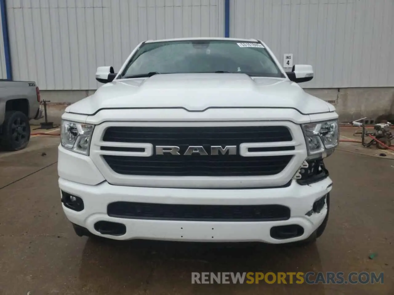 5 Photograph of a damaged car 1C6SRFFT4KN755586 RAM 1500 2019