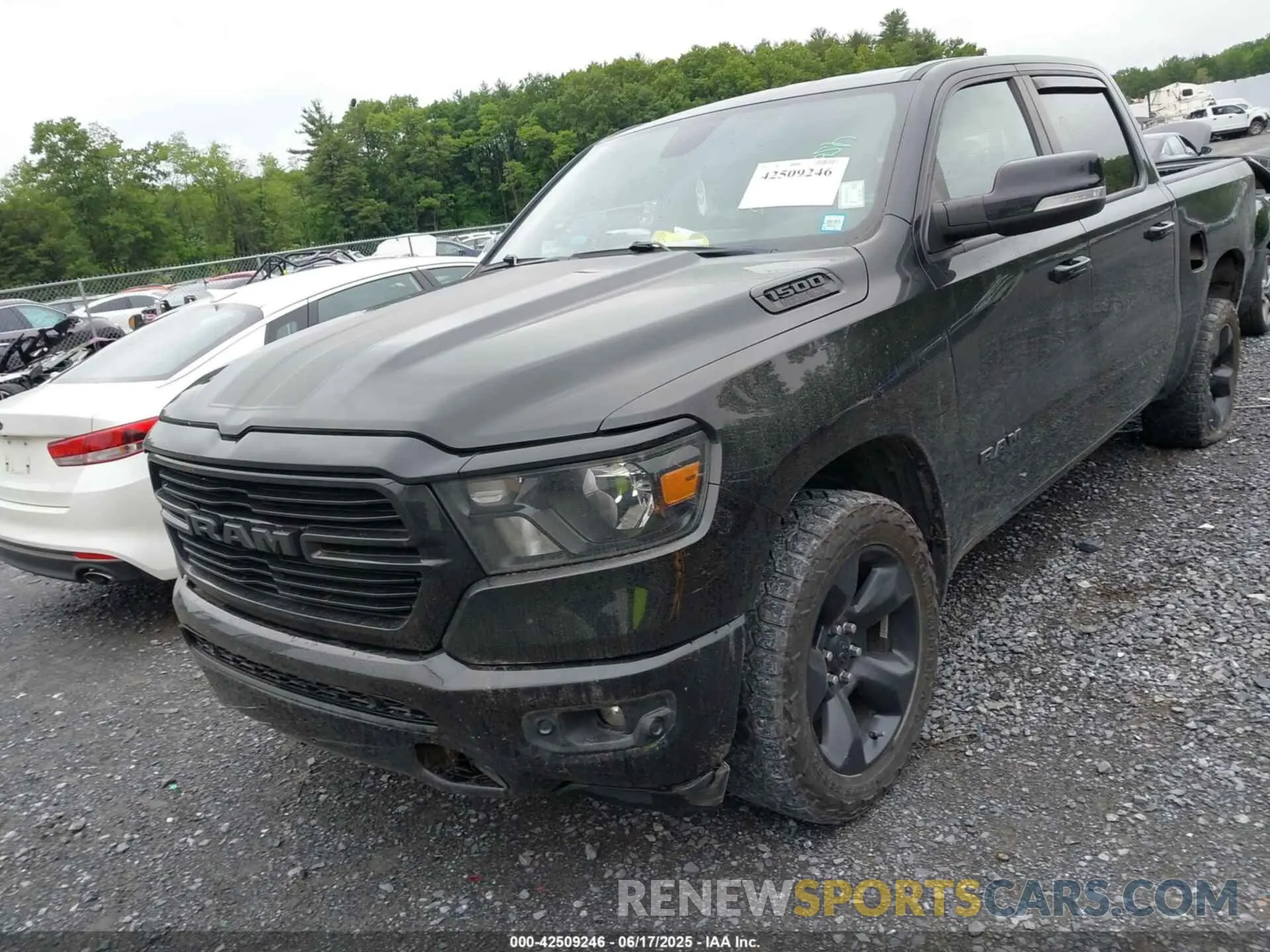 12 Photograph of a damaged car 1C6SRFFT4KN782464 RAM 1500 2019