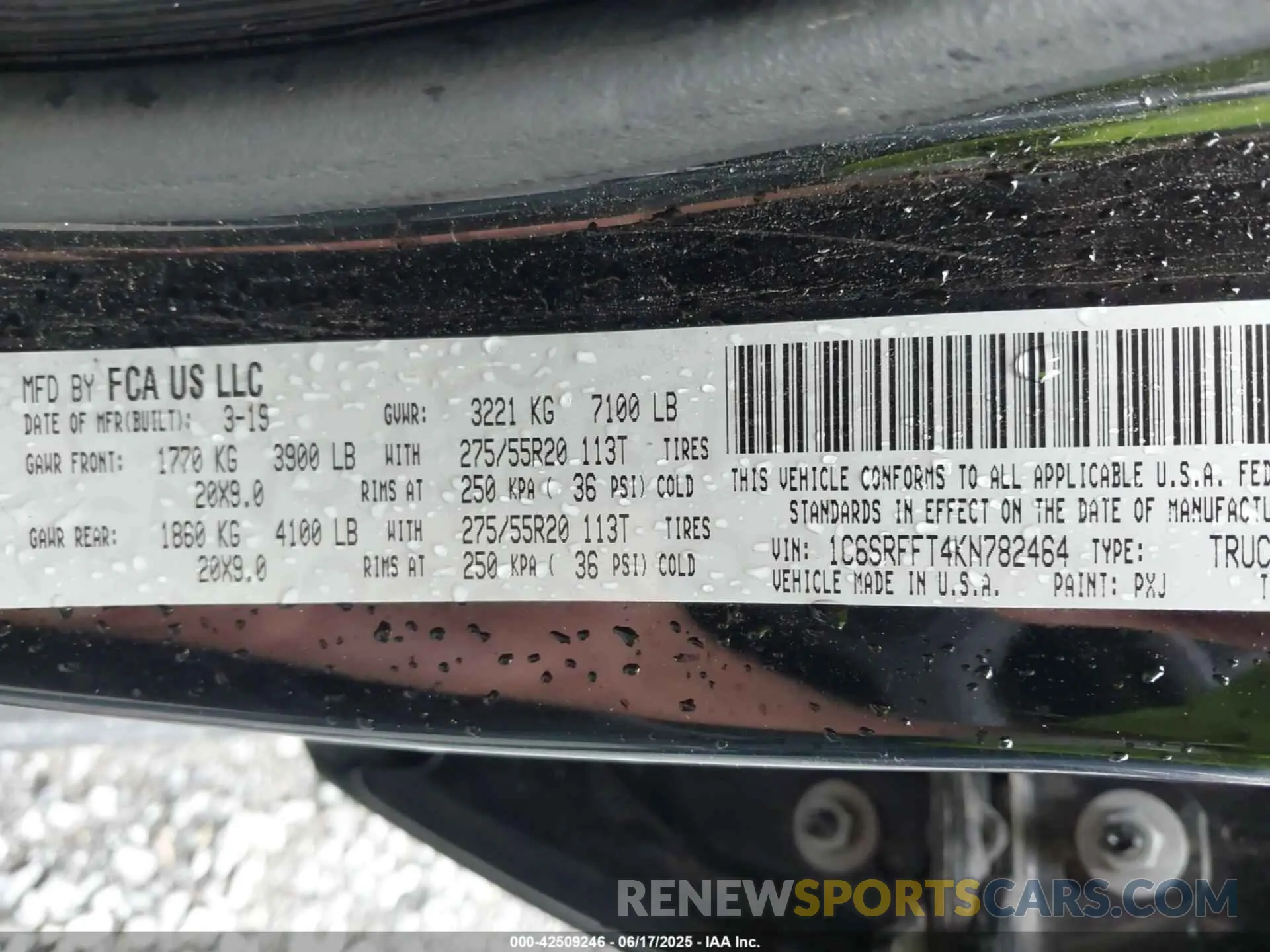 9 Photograph of a damaged car 1C6SRFFT4KN782464 RAM 1500 2019