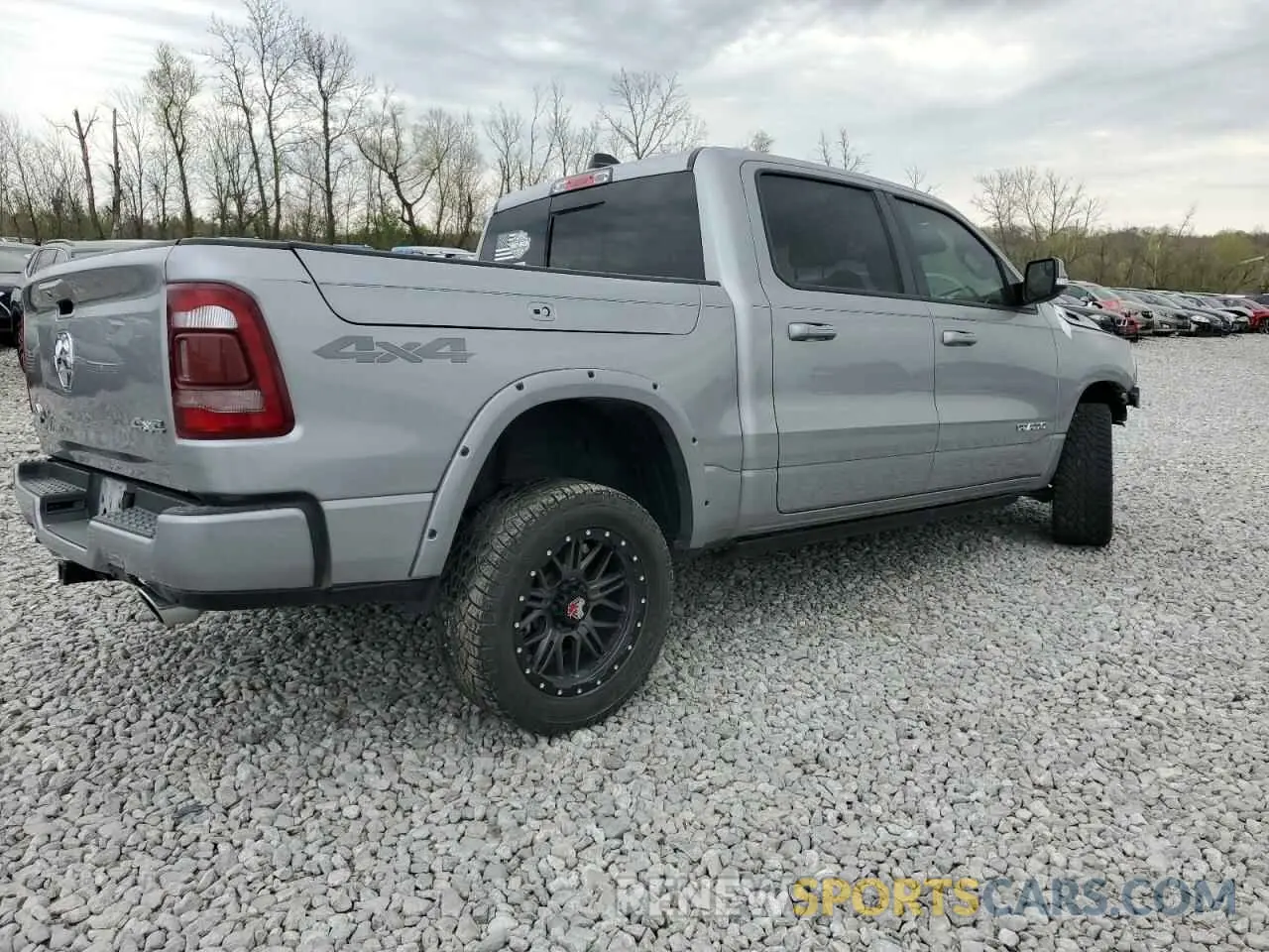 3 Photograph of a damaged car 1C6SRFFT4KN819318 RAM 1500 2019