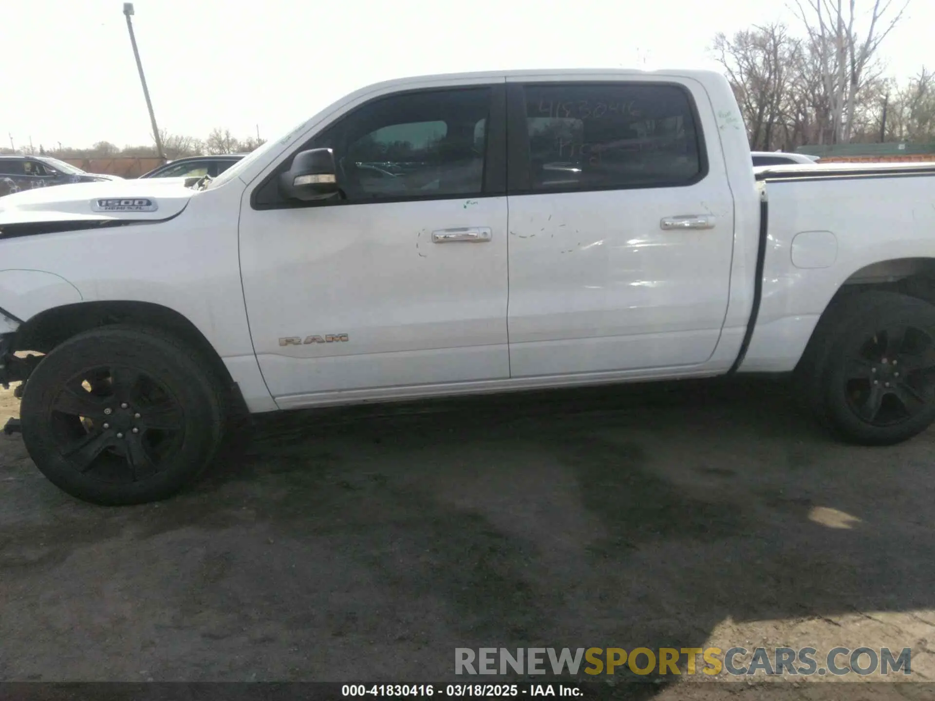 14 Photograph of a damaged car 1C6SRFFT4KN854618 RAM 1500 2019