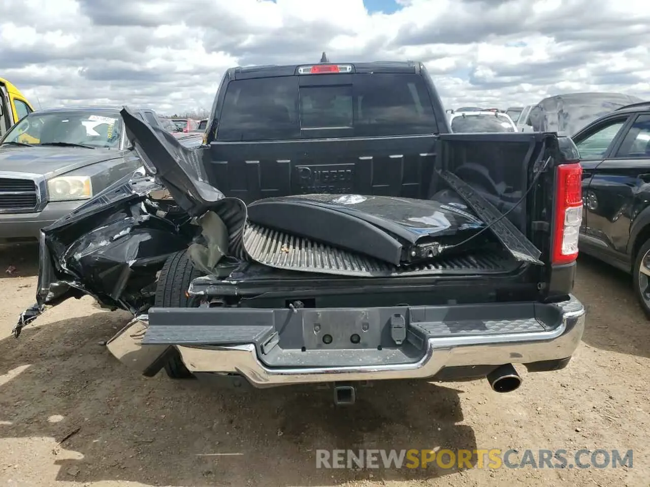 6 Photograph of a damaged car 1C6SRFFT4KN895167 RAM 1500 2019