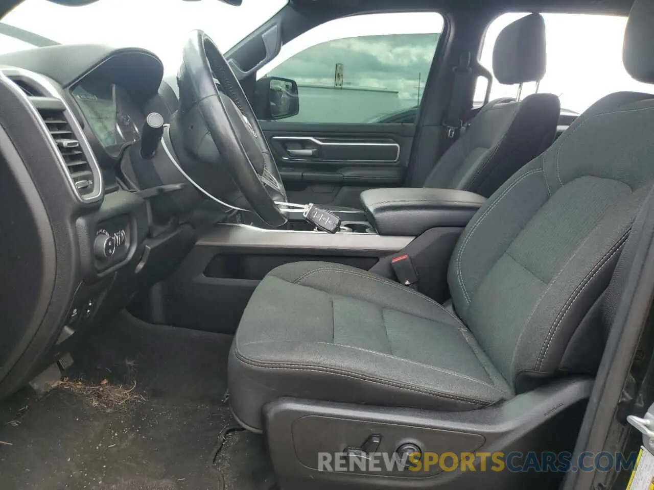 7 Photograph of a damaged car 1C6SRFFT4KN895167 RAM 1500 2019