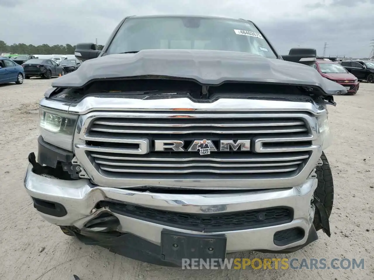 5 Photograph of a damaged car 1C6SRFFT5KN540203 RAM 1500 2019