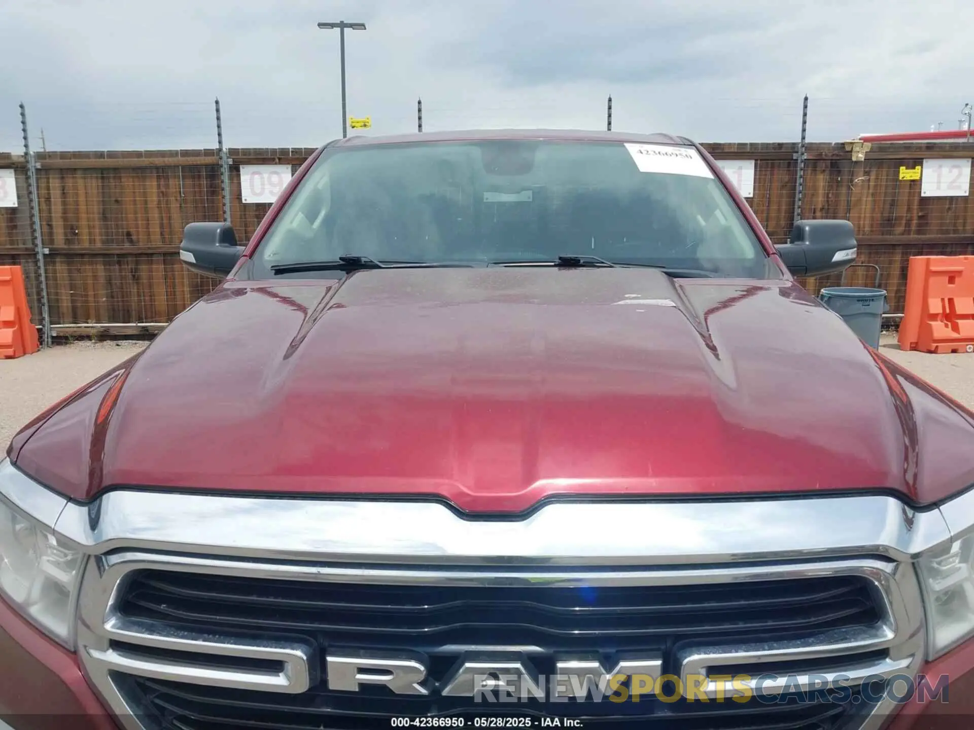 6 Photograph of a damaged car 1C6SRFFT5KN554148 RAM 1500 2019