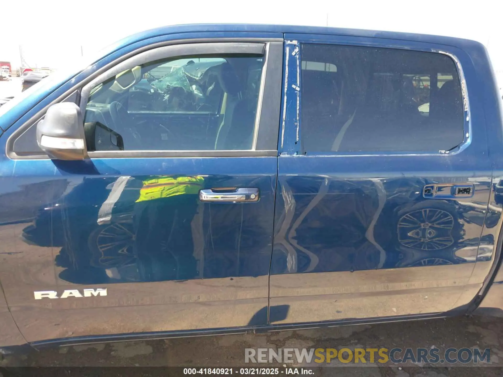 15 Photograph of a damaged car 1C6SRFFT5KN598456 RAM 1500 2019