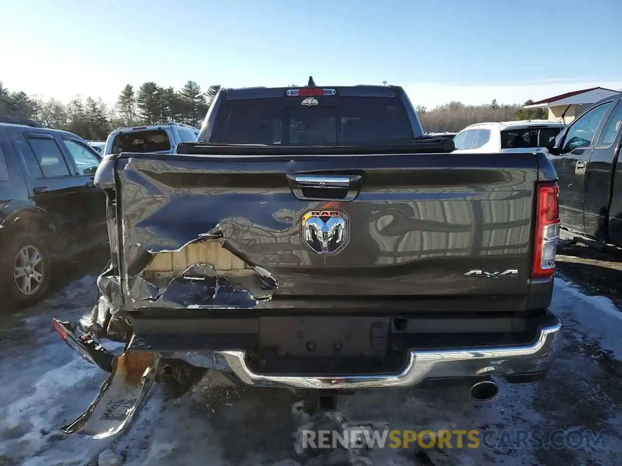 6 Photograph of a damaged car 1C6SRFFT5KN678582 RAM 1500 2019