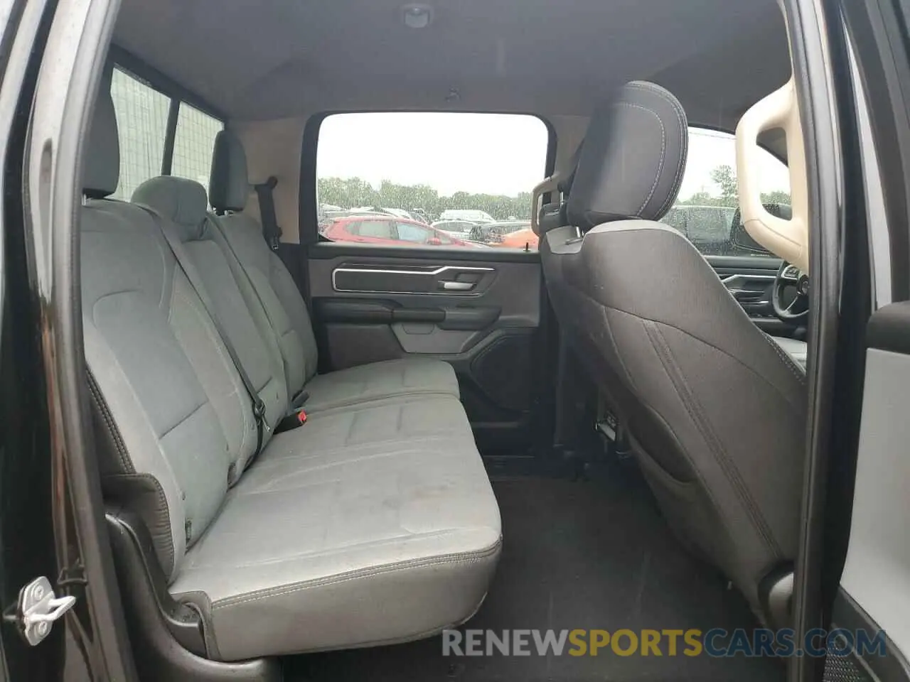 10 Photograph of a damaged car 1C6SRFFT5KN698816 RAM 1500 2019