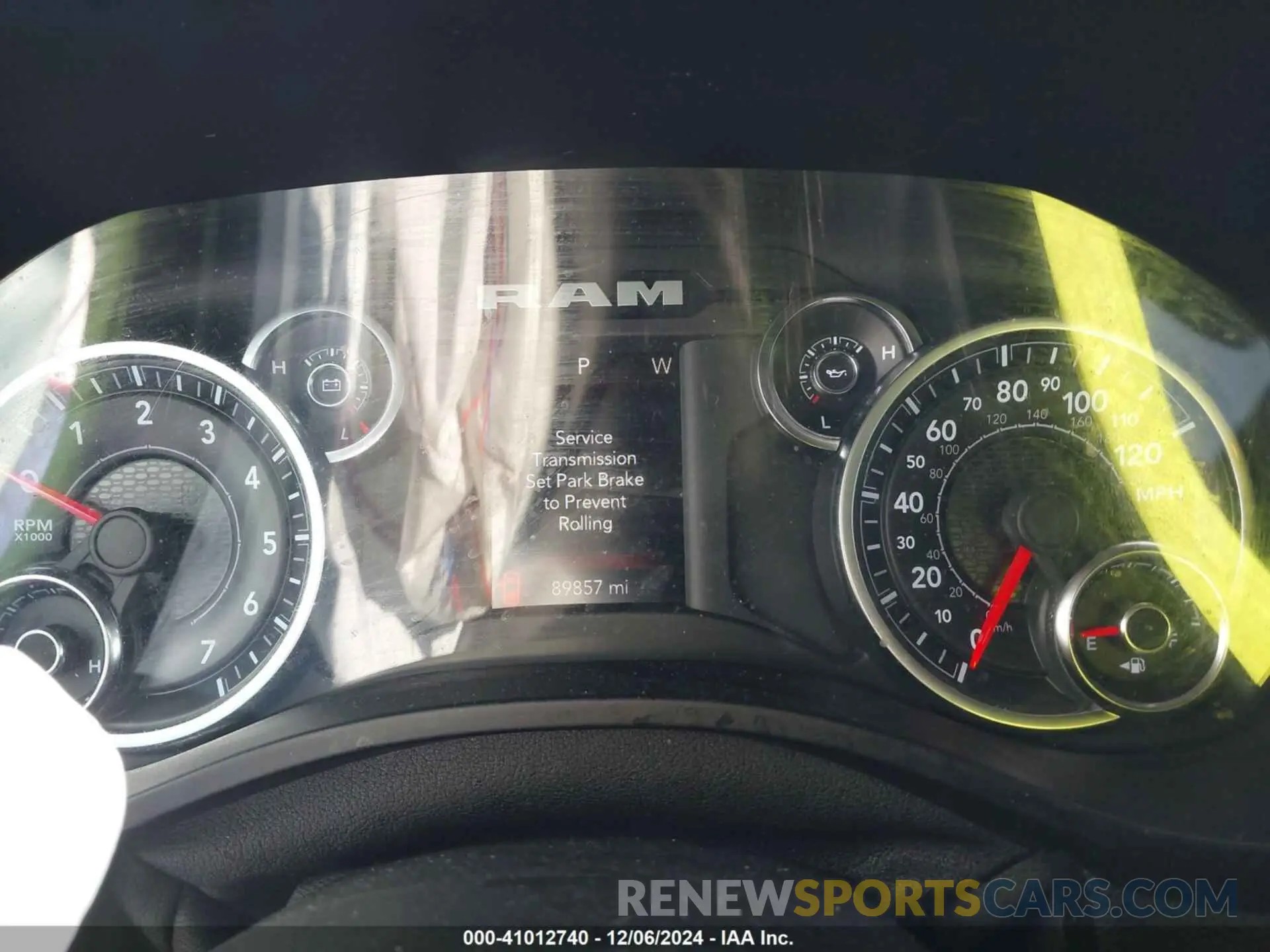 7 Photograph of a damaged car 1C6SRFFT5KN755709 RAM 1500 2019