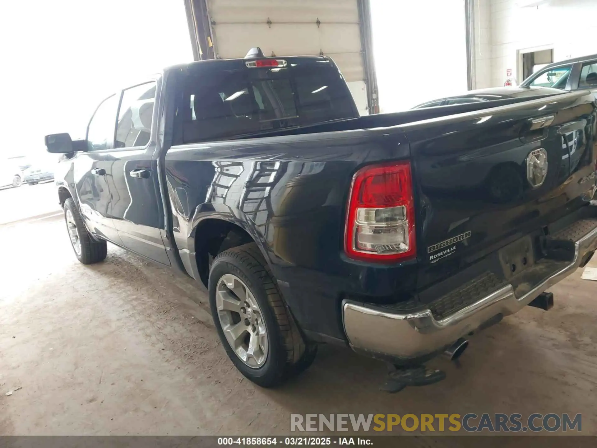 3 Photograph of a damaged car 1C6SRFFT5KN762580 RAM 1500 2019