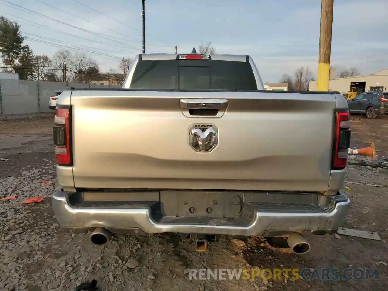 6 Photograph of a damaged car 1C6SRFFT6KN513463 RAM 1500 2019