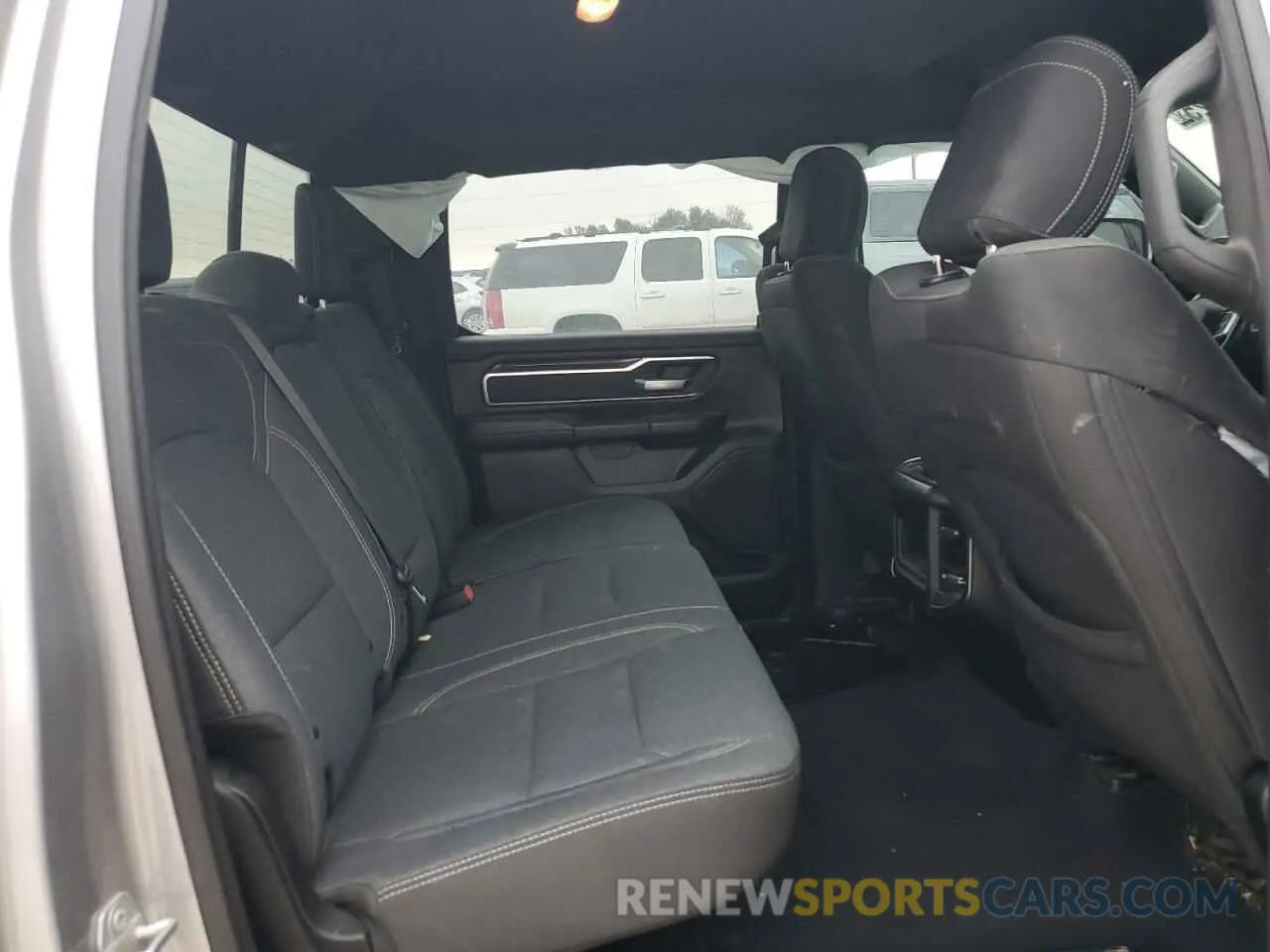 10 Photograph of a damaged car 1C6SRFFT6KN518419 RAM 1500 2019