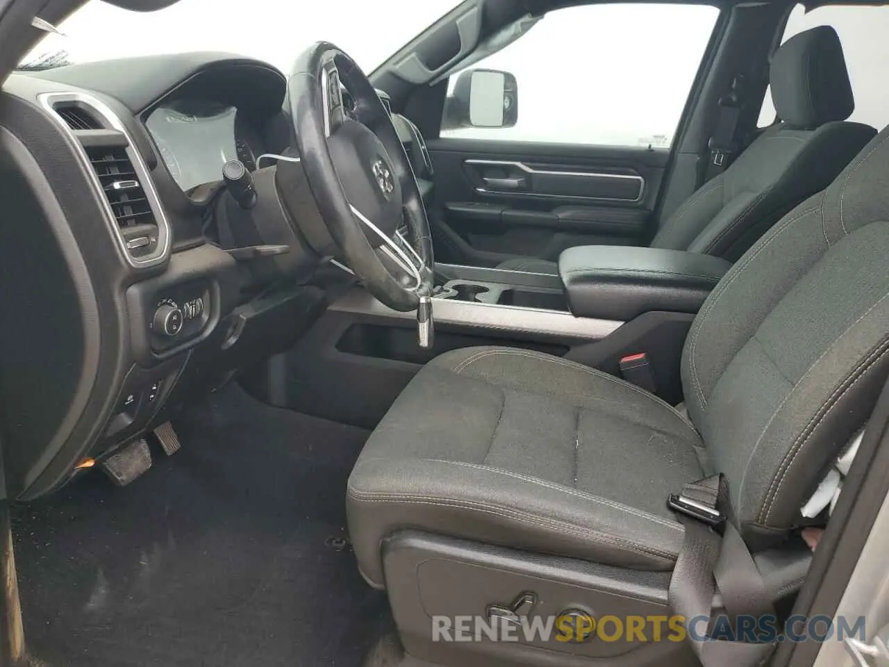 7 Photograph of a damaged car 1C6SRFFT6KN518419 RAM 1500 2019