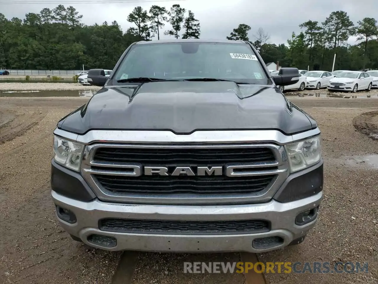 5 Photograph of a damaged car 1C6SRFFT6KN539304 RAM 1500 2019