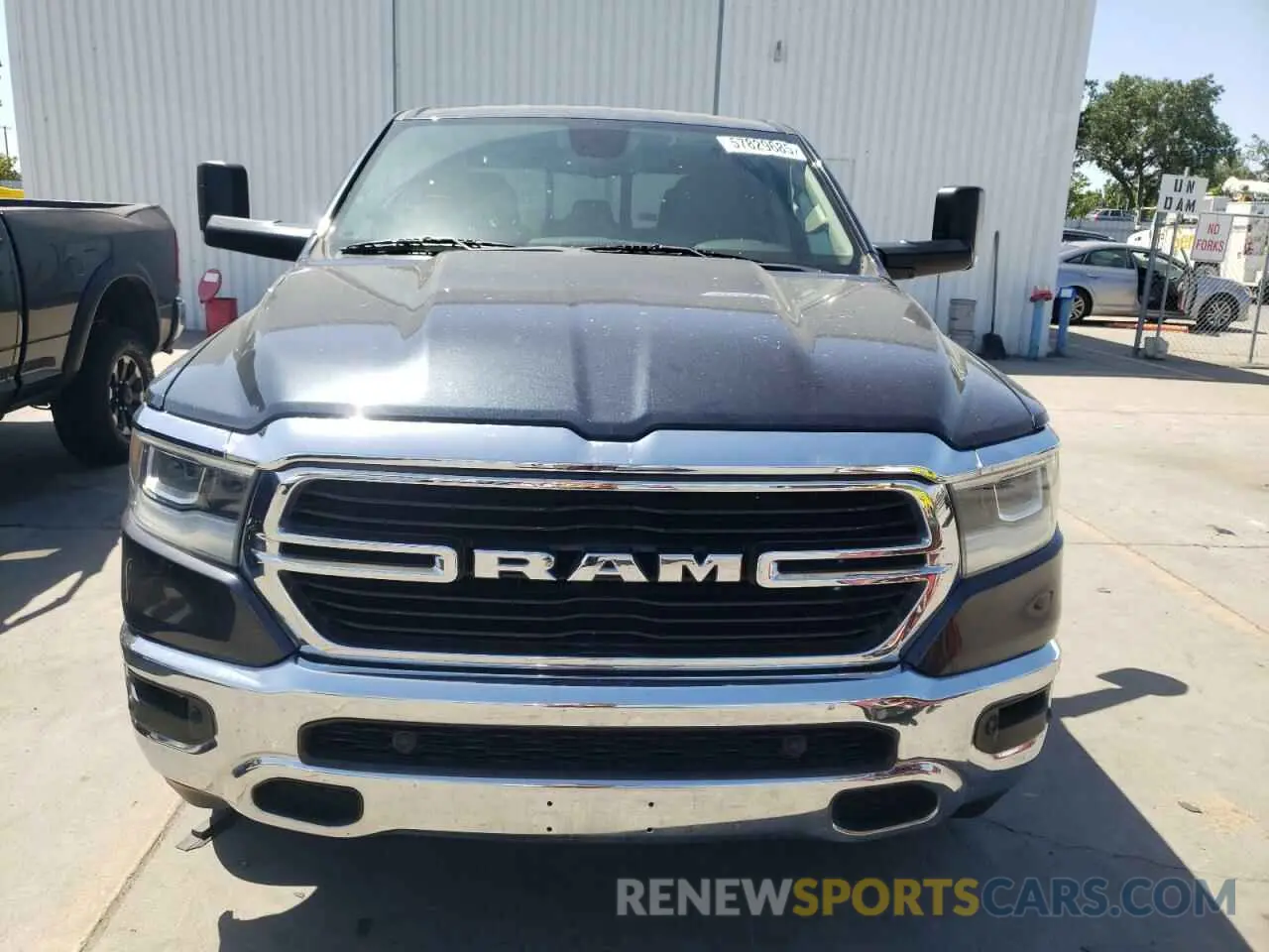 5 Photograph of a damaged car 1C6SRFFT6KN540355 RAM 1500 2019