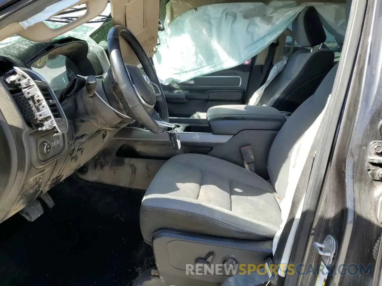 7 Photograph of a damaged car 1C6SRFFT6KN600666 RAM 1500 2019