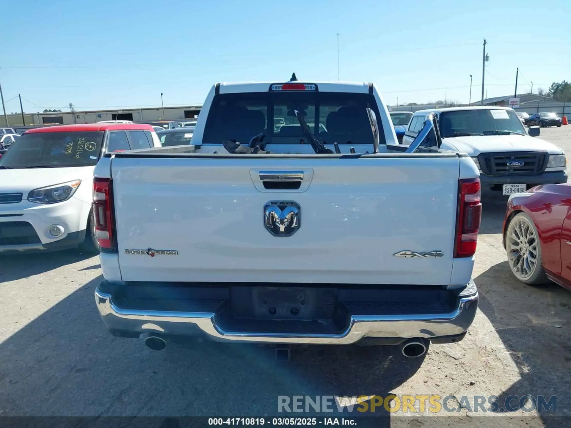 16 Photograph of a damaged car 1C6SRFFT6KN627320 RAM 1500 2019