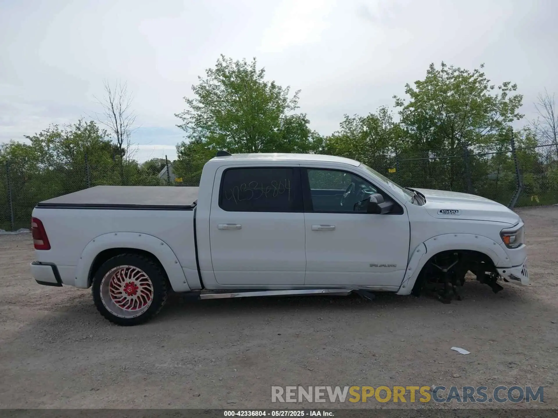 13 Photograph of a damaged car 1C6SRFFT6KN660091 RAM 1500 2019
