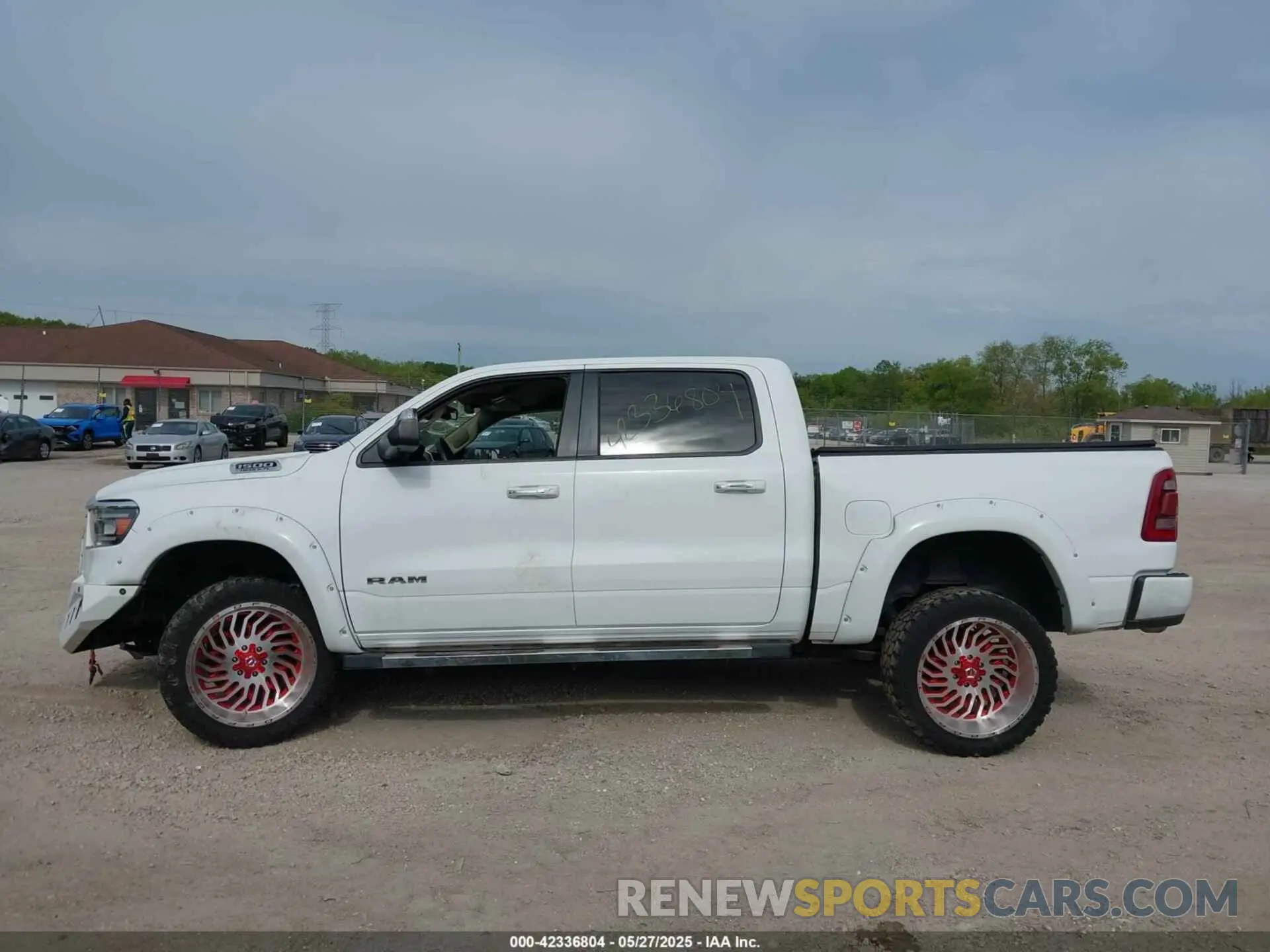 14 Photograph of a damaged car 1C6SRFFT6KN660091 RAM 1500 2019