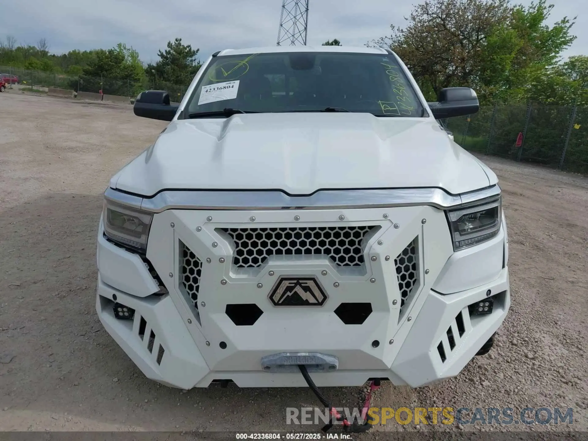 17 Photograph of a damaged car 1C6SRFFT6KN660091 RAM 1500 2019