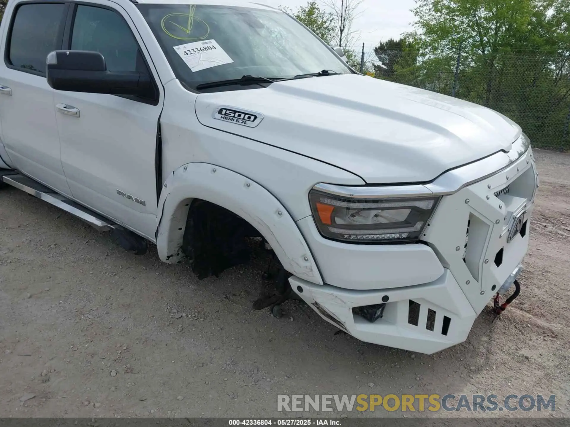 18 Photograph of a damaged car 1C6SRFFT6KN660091 RAM 1500 2019