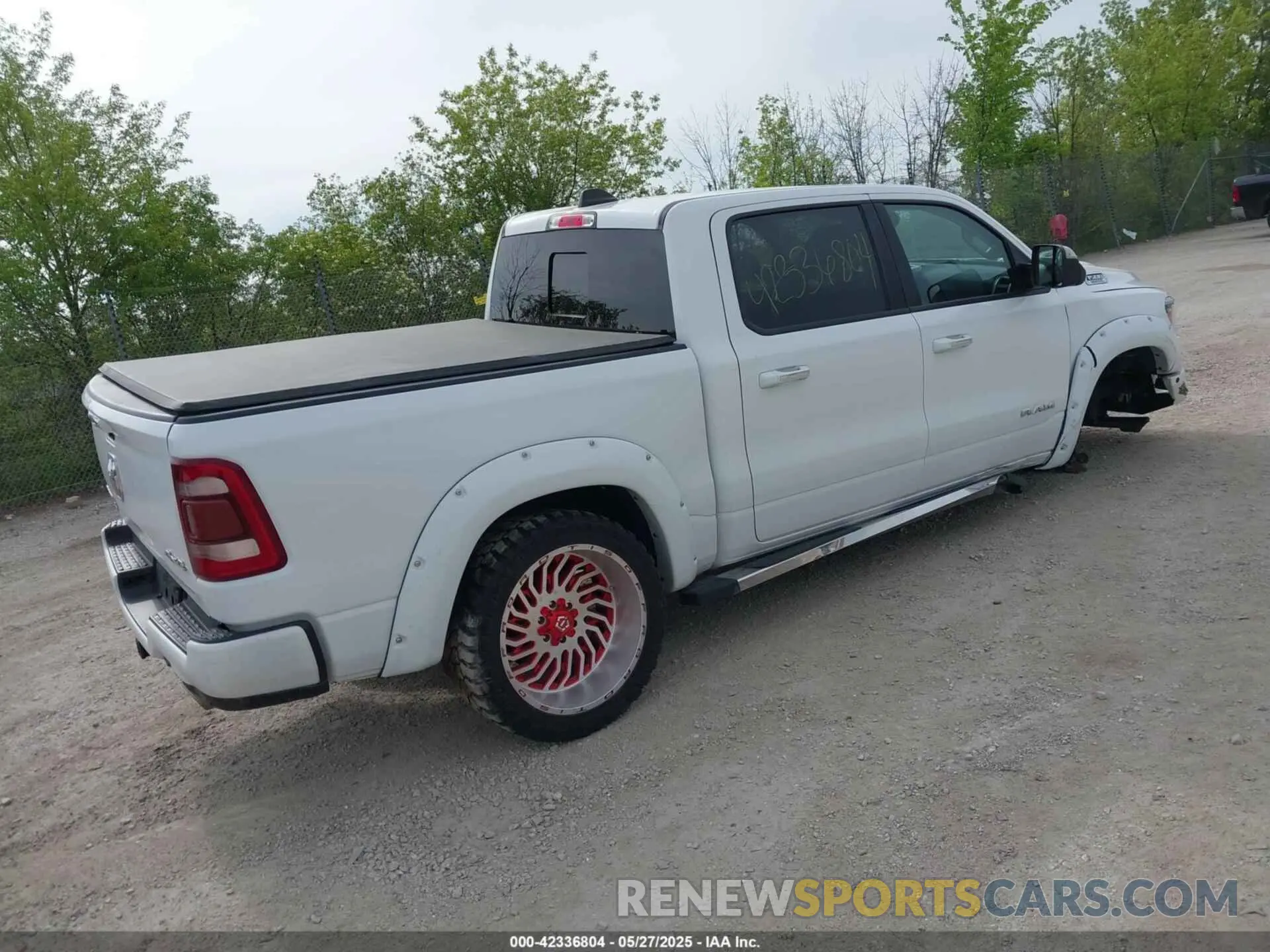 4 Photograph of a damaged car 1C6SRFFT6KN660091 RAM 1500 2019
