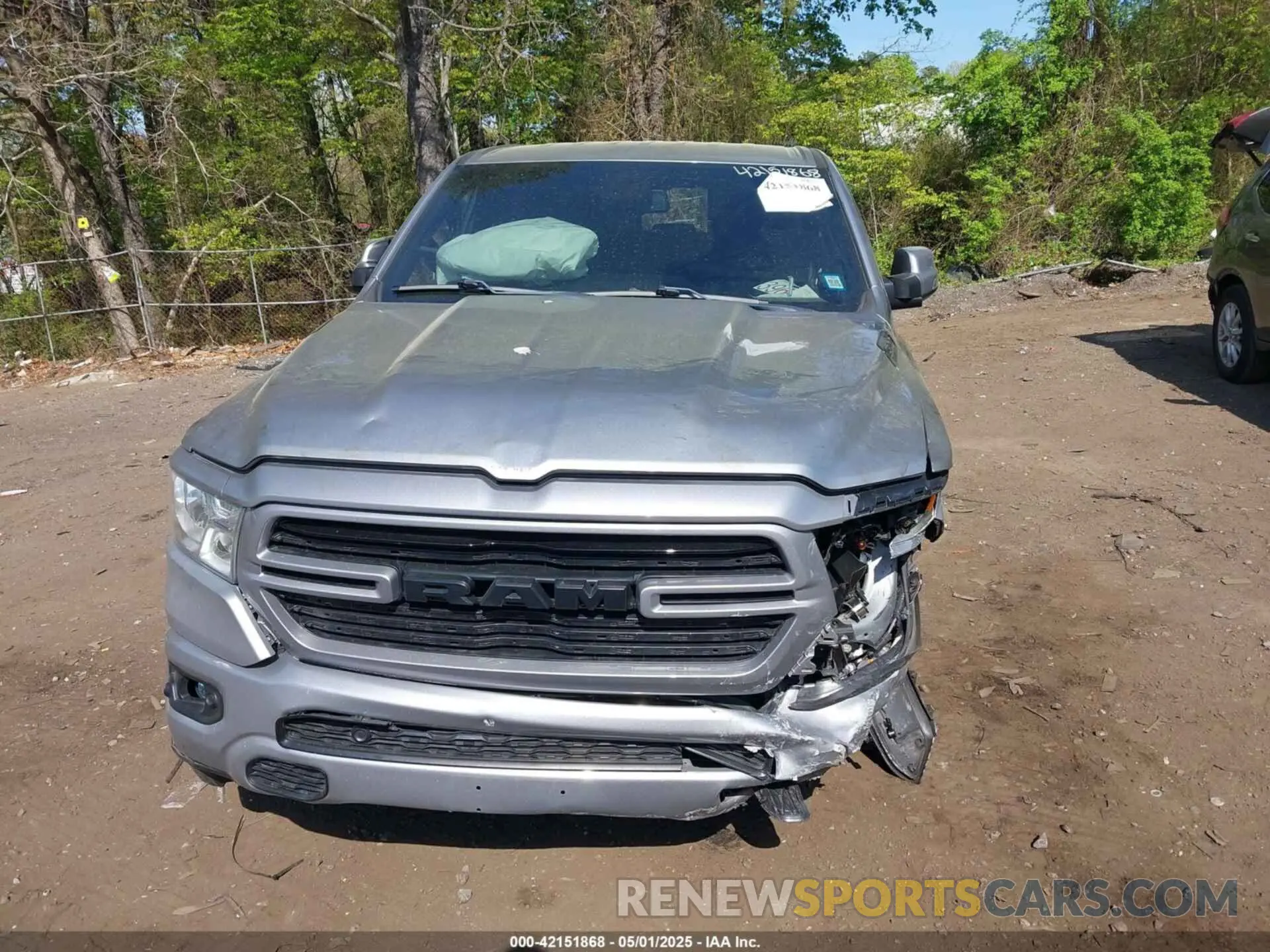 12 Photograph of a damaged car 1C6SRFFT6KN733556 RAM 1500 2019